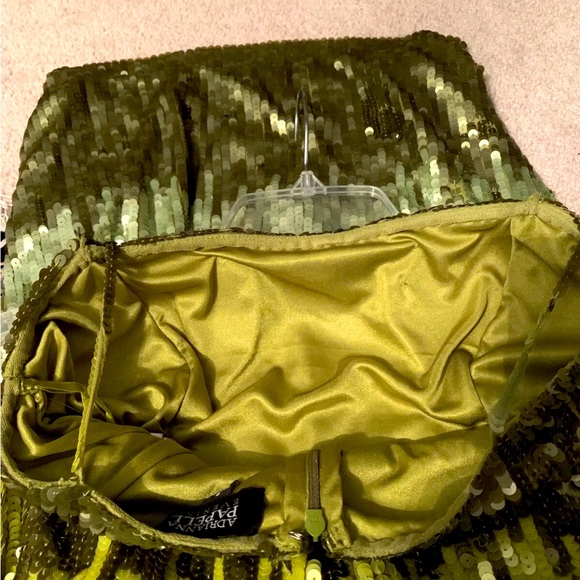 Adrianne Papell Sequined Ombré Green Party Dress (8) - Picture 7 of 10